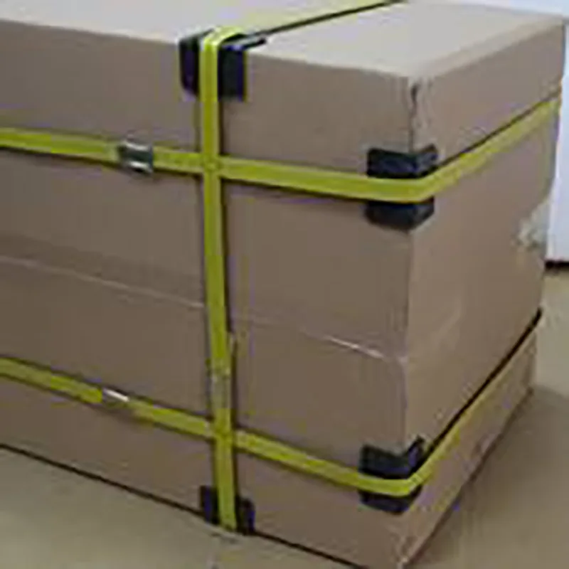 Clip di reggiatura in plastica nera